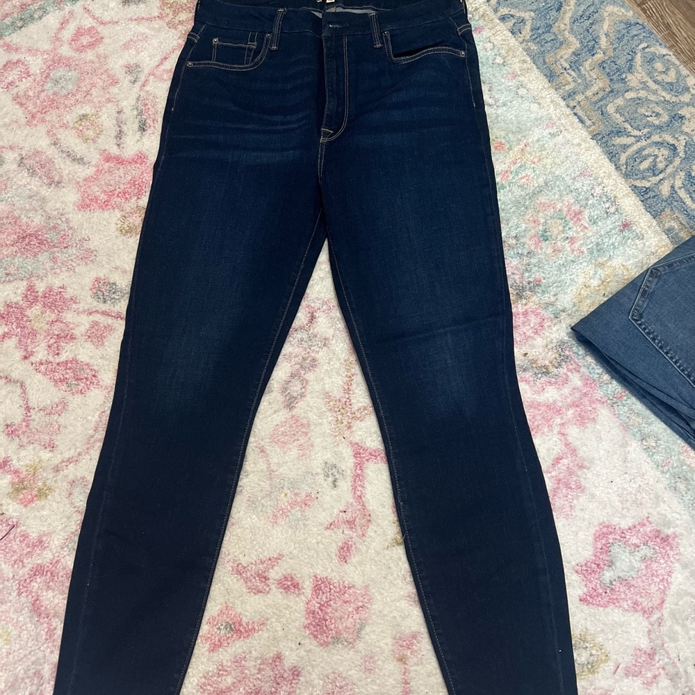 Splendid Blue Jeans with Contrast Stitching